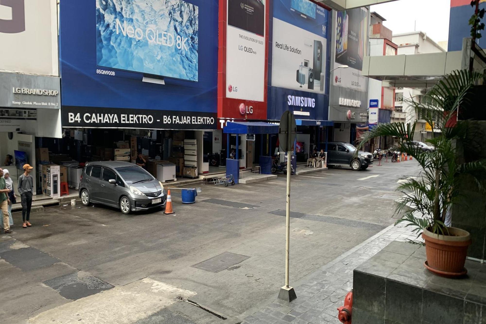 Hotel Glodok Plaza Джакарта Екстериор снимка