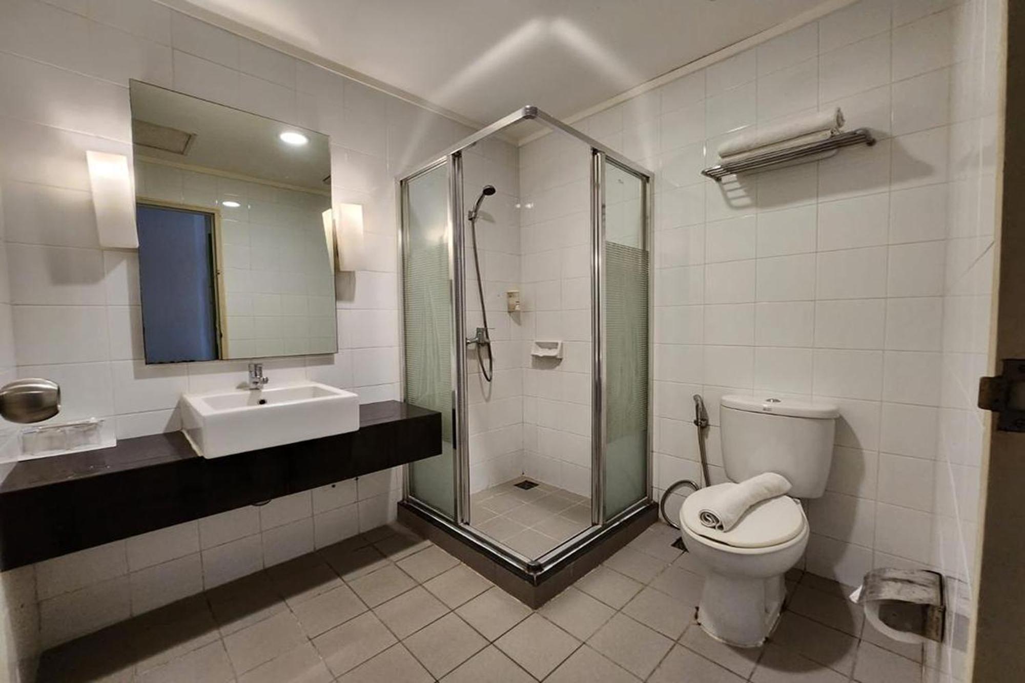 Hotel Glodok Plaza Джакарта Екстериор снимка