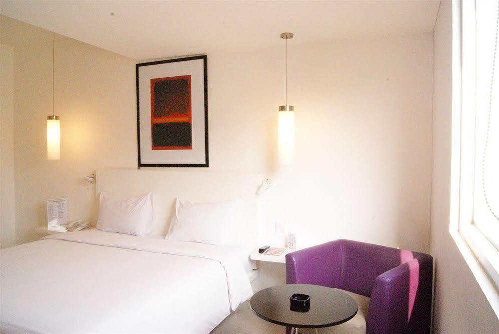 Hotel Glodok Plaza Джакарта Екстериор снимка